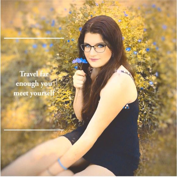 Meet your Posher, Olivia - Picture 1 of 1